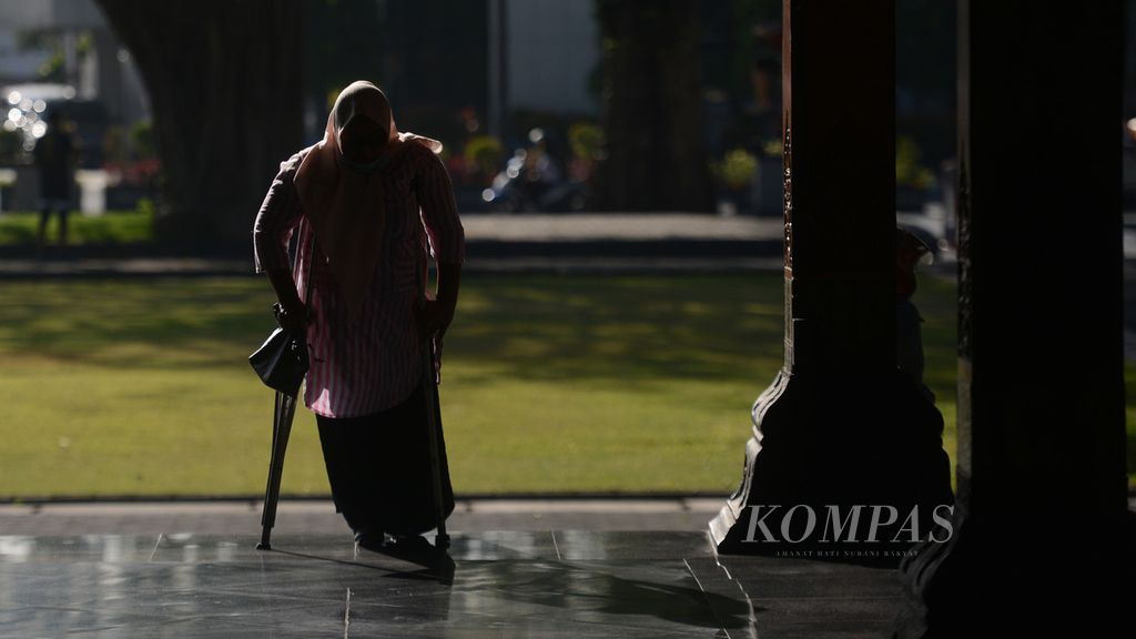 https://assetd.kompas.id/m2F9Qn8rcM7AWs_uEJkhptyg4-M=/1024x576/filters:watermark(https://cdn-content.kompas.id/umum/kompas_main_logo.png,-16p,-13p,0)/https%3A%2F%2Fkompas.id%2Fwp-content%2Fuploads%2F2021%2F09%2F35c050fe-0ae5-422b-8c63-db85e97c1428_jpg.jpg