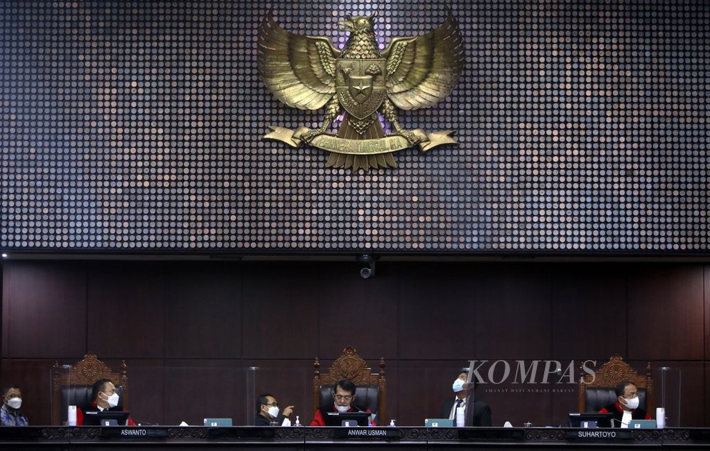 https://assetd.kompas.id/mjNHVCaUsaEIHY0Ppw_hi2BjCsk=/1024x650/filters:watermark(https://cdn-content.kompas.id/umum/kompas_main_logo.png,-16p,-13p,0)/https%3A%2F%2Fkompas.id%2Fwp-content%2Fuploads%2F2021%2F11%2F28b3f4f0-7f21-458b-b655-5deaaf32a56f_jpg.jpg