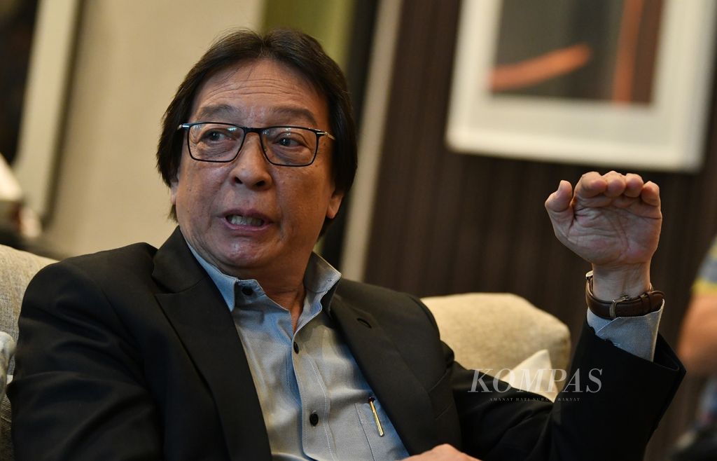 Chief Marketing Officer EleVee Condominium, Alvin Andronicus, saat memberikan keterangan terkait progres pembangunan proyek EleVee Condominium di Alam Sutera, Kota Tangerang, Banten, Rabu (10/1/2024).  