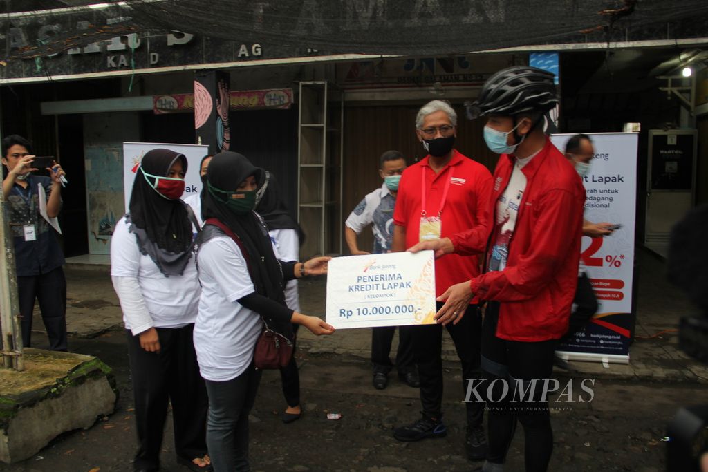 https://assetd.kompas.id/n1Tq22c_xLDvKuaB_Yhw31_cpS0=/1024x683/filters:watermark(https://cdn-content.kompas.id/umum/kompas_main_logo.png,-16p,-13p,0)/https%3A%2F%2Fkompas.id%2Fwp-content%2Fuploads%2F2021%2F11%2Fc185b9fe-207a-4ef5-9c76-bc3472093136_jpg.jpg