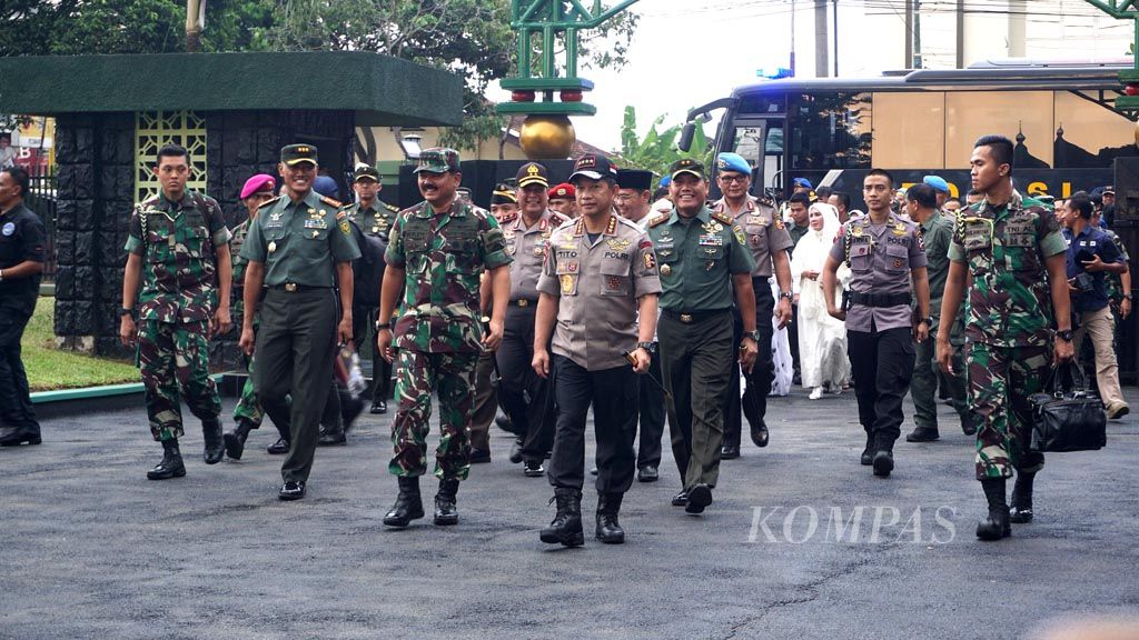 https://assetd.kompas.id/n1oqJSZkwR0EAKUuNUJ1ZVo4L-k=/1024x576/filters:watermark(https://cdn-content.kompas.id/umum/kompas_main_logo.png,-16p,-13p,0)/https%3A%2F%2Fkompas.id%2Fwp-content%2Fuploads%2F2018%2F07%2F20180604_SAFARI_1_web-4.jpg
