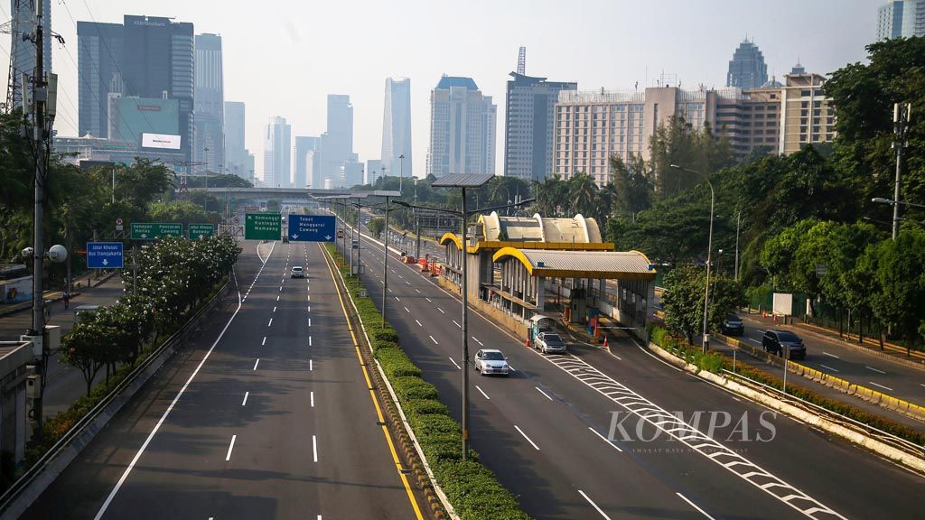 https://assetd.kompas.id/n8YznTb9riG7v_BrI14eZh_ahCs=/1024x576/filters:watermark(https://cdn-content.kompas.id/umum/kompas_main_logo.png,-16p,-13p,0)/https%3A%2F%2Fkompas.id%2Fwp-content%2Fuploads%2F2020%2F04%2F20200416_ENGLISH-DISKUSI-DARING-KOMPAS_D_web_1587046669.jpg