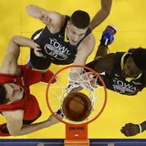 Menunggu Titik Balik Lillard-McCollum di Moda Center