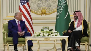 Trump Kejar Kesepakatan Bisnis dengan Negara-negara Teluk