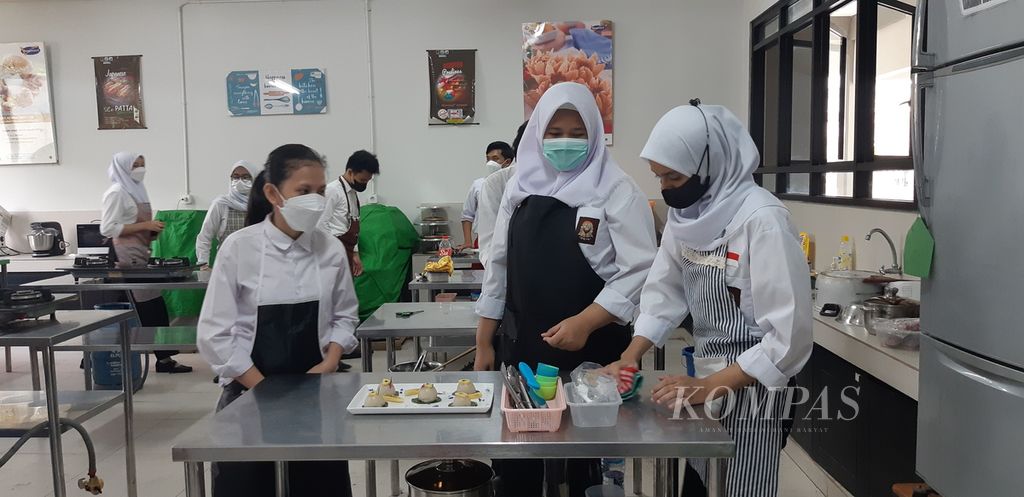 https://assetd.kompas.id/nZSNN_gzjbZocR1pCmOX9cSveWc=/1024x497/filters:watermark(https://cdn-content.kompas.id/umum/kompas_main_logo.png,-16p,-13p,0)/https%3A%2F%2Fkompas.id%2Fwp-content%2Fuploads%2F2021%2F09%2Fb1491608-1bc4-462b-b082-300ce0f42575_jpg.jpg