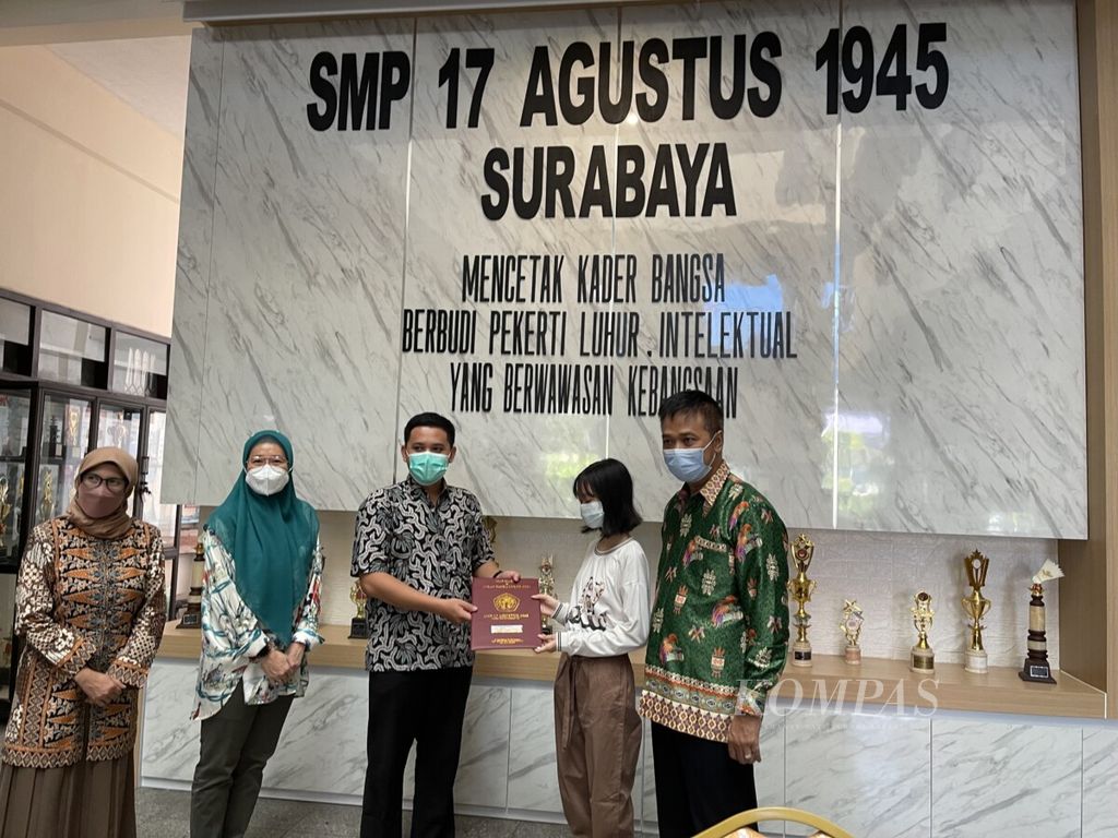 https://assetd.kompas.id/nu2BxyCWIbOqBJXWizdSwVP0tDg=/1024x768/filters:watermark(https://cdn-content.kompas.id/umum/kompas_main_logo.png,-16p,-13p,0)/https%3A%2F%2Fkompas.id%2Fwp-content%2Fuploads%2F2021%2F09%2F20210910ETAD_1631348490.jpg