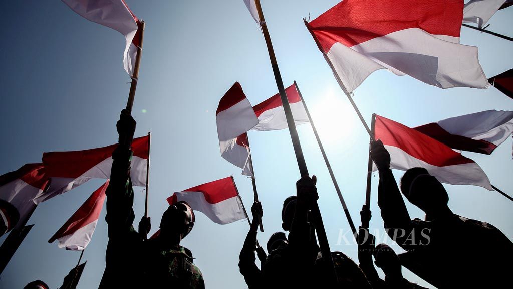 https://assetd.kompas.id/oDenThuf-scBN3o4lrmNiYhZvoc=/1024x576/filters:watermark(https://cdn-content.kompas.id/umum/kompas_main_logo.png,-16p,-13p,0)/https%3A%2F%2Fkompas.id%2Fwp-content%2Fuploads%2F2018%2F12%2F20181228_ENGLISH-OPINI-TITIK-BALIK-NKRI_A_web_1546002542.jpg