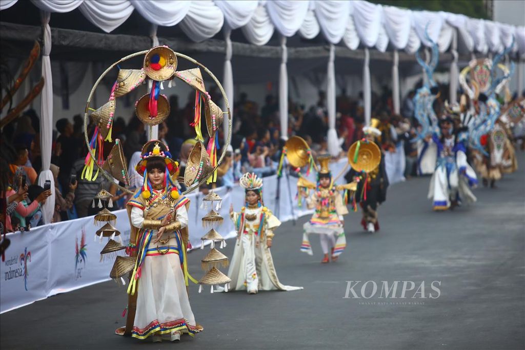 https://assetd.kompas.id/oObuBT49iCQnbnKeFJW3AKQwDNU=/1024x683/filters:watermark(https://cdn-content.kompas.id/umum/kompas_main_logo.png,-16p,-13p,0)/https%3A%2F%2Fkompas.id%2Fwp-content%2Fuploads%2F2019%2F08%2Fc72420a1-e441-4fc6-815d-44bf2e3886dd_jpg.jpg