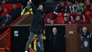 Belum Juara Liga Europa, Kabar-kabar Kelabu Menyelimuti Manchester United