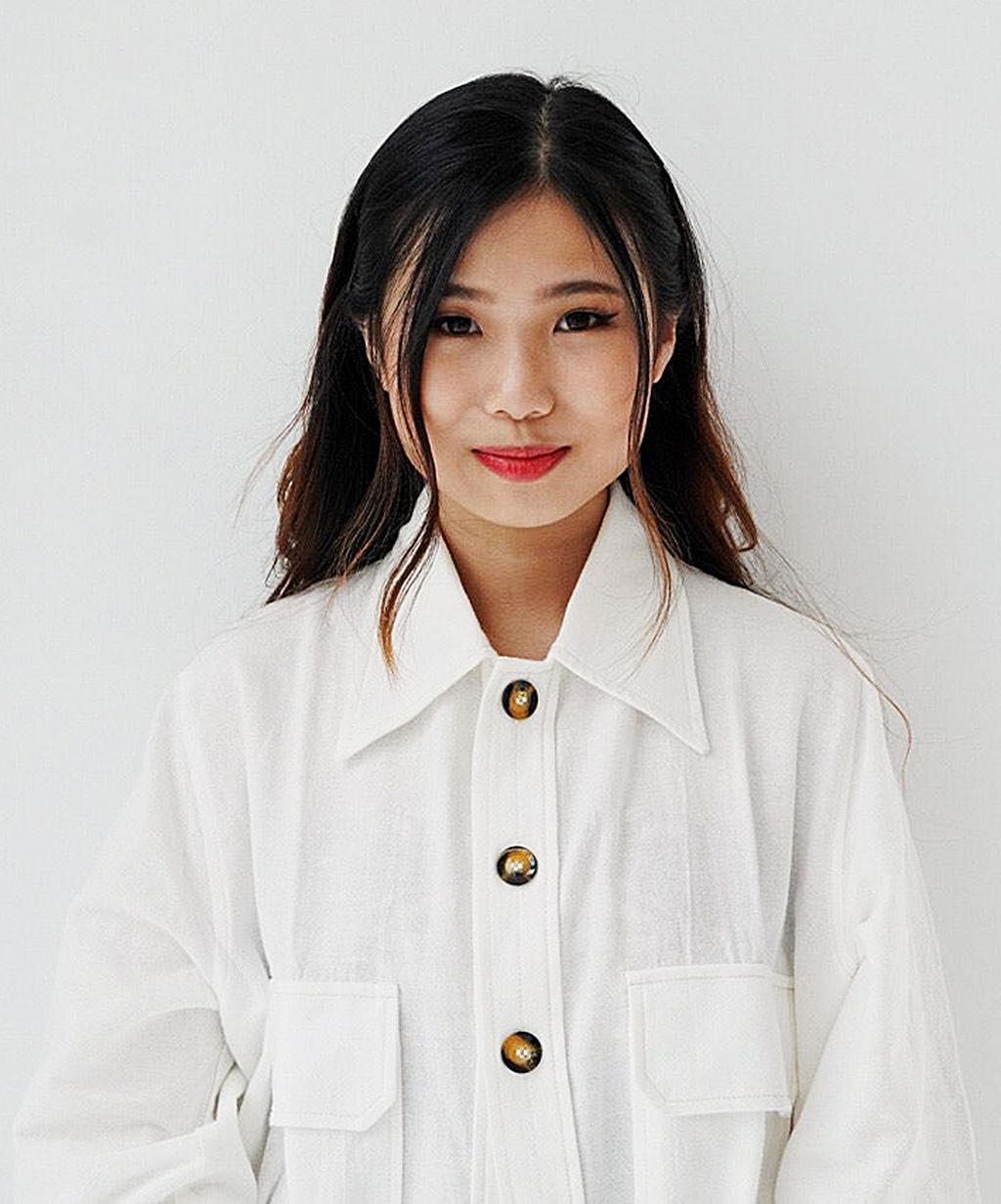 Geralda Amira Pribadi, desainer<i> fashion</i> pemenang Asia NewGen Fashion Award Indonesia 2023 yang diadakan oleh Harpers Bazaar Indonesia. 