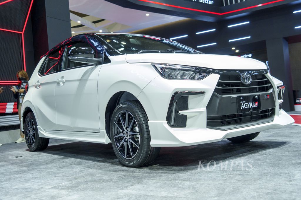 All New Toyota Agya GR Sport di ajang pameran Gaikindo Jakarta Auto Week 2023 di JCC Senayan, Jumat (10/3/2023). 