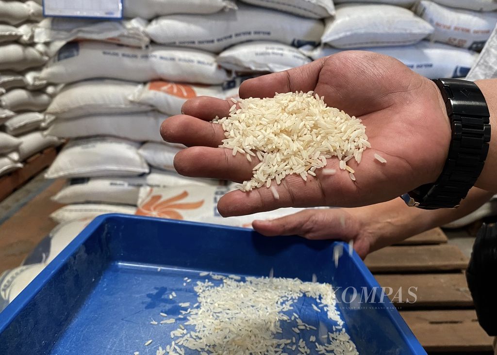 https://assetd.kompas.id/okngUaCq4psJVjJotqrG5h7ZE2w=/1024x732/filters:watermark(https://cdn-content.kompas.id/umum/kompas_main_logo.png,-16p,-13p,0)/https%3A%2F%2Fkompas.id%2Fwp-content%2Fuploads%2F2021%2F03%2F1100efb3-ac0a-47a0-975f-a5c0c0359709_jpg.jpg