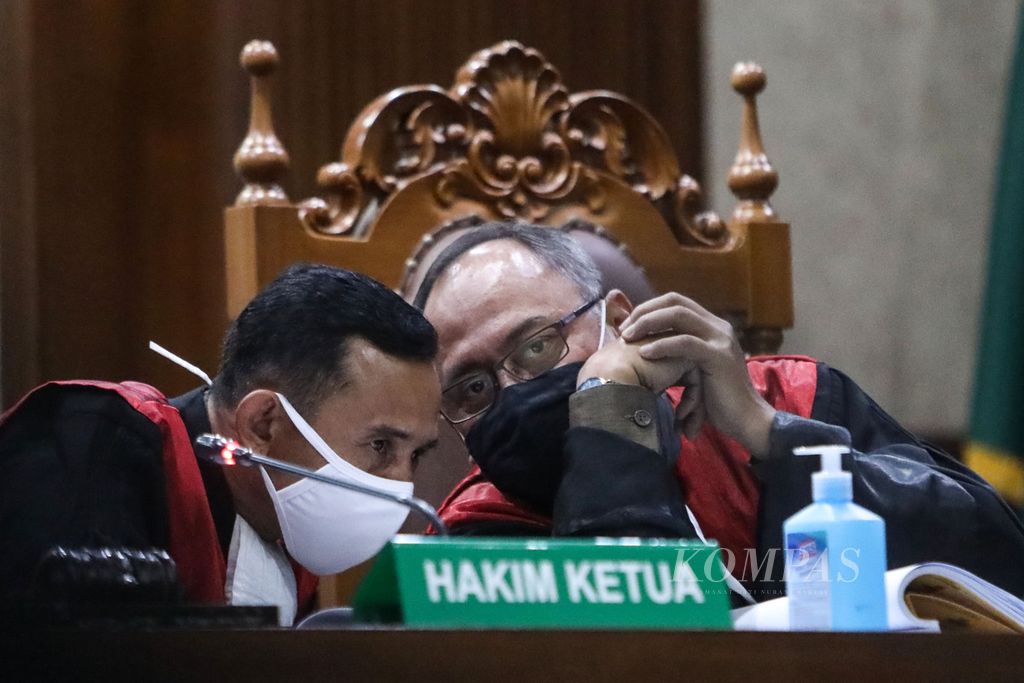 https://assetd.kompas.id/oxvR1_T0uBaN1JNNIL6a9I6Yx_A=/1024x683/filters:watermark(https://cdn-content.kompas.id/umum/kompas_main_logo.png,-16p,-13p,0)/https%3A%2F%2Fkompas.id%2Fwp-content%2Fuploads%2F2021%2F01%2F9707b088-a11d-48da-bfe6-619acc7da0bc_jpg.jpg
