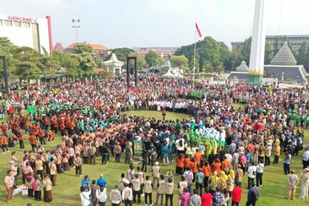 https://assetd.kompas.id/pw9XZVXUNPwT4VudG_Bpn_DpS0k=/1024x683/https%3A%2F%2Ftaja.kompas.id%2Fwp-content%2Fuploads%2F2025%2F09%2FPemkot-Surabaya-3-720x480.jpeg