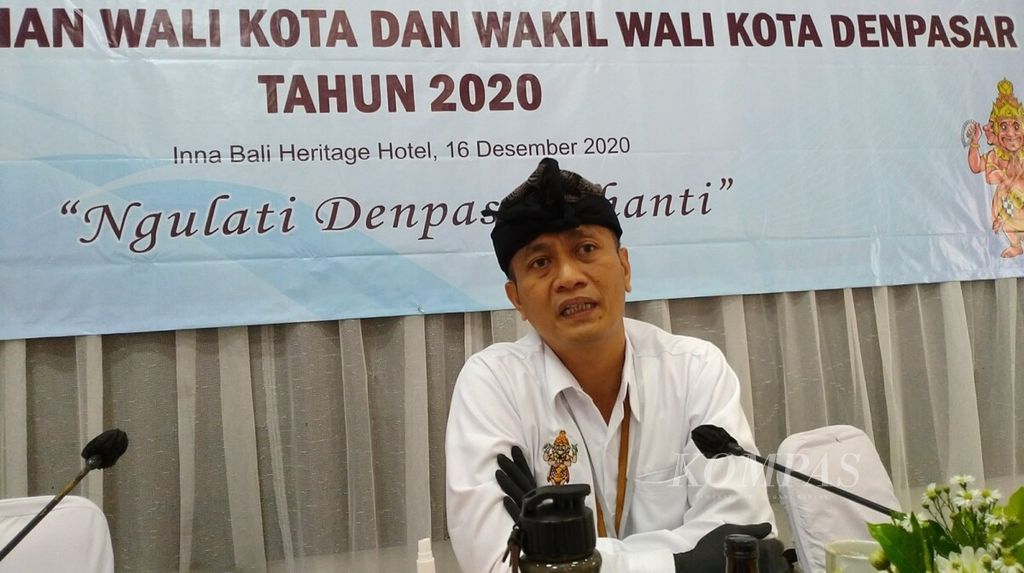 https://assetd.kompas.id/pxwKGmt2KBskvLxiFB38Y4S_aFo=/1024x573/filters:watermark(https://cdn-content.kompas.id/umum/kompas_main_logo.png,-16p,-13p,0)/https%3A%2F%2Fkompas.id%2Fwp-content%2Fuploads%2F2021%2F01%2F20210120cokc-kpu-tunggu-pengumuman-mk_1611120838.jpg