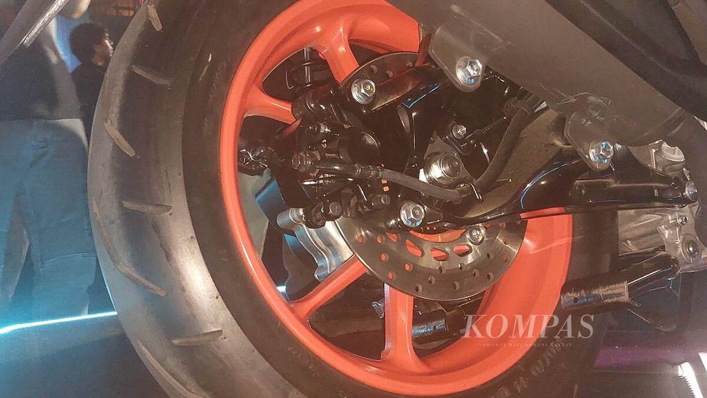 Rem cakram belakang Yamaha Aerox Alpha series. 