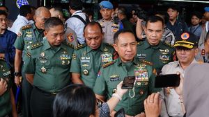 Spekulasi Politis Mutasi TNI