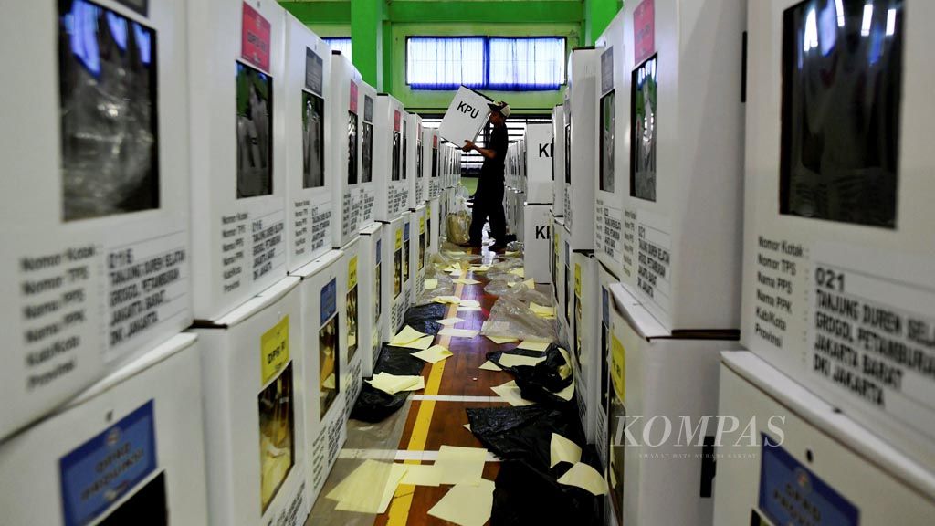 https://assetd.kompas.id/qdWCAyS9yOgQIGsO7nFh5gwu72E=/1024x576/filters:watermark(https://cdn-content.kompas.id/umum/kompas_main_logo.png,-16p,-13p,0)/https%3A%2F%2Fkompas.id%2Fwp-content%2Fuploads%2F2019%2F04%2F20190412_PEMILU_A_web_1555071759.jpg