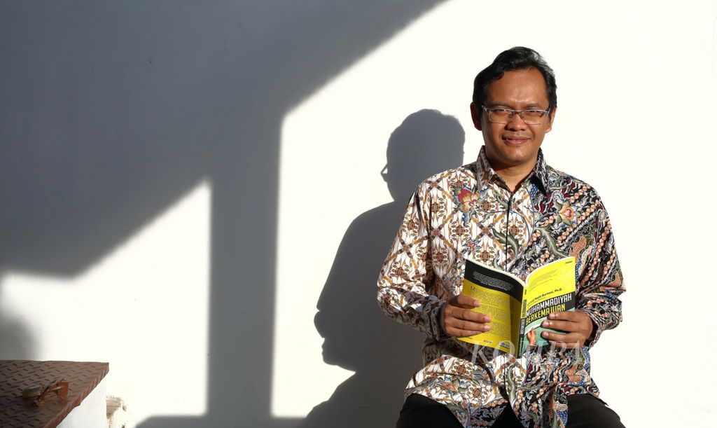 https://assetd.kompas.id/rZayHPPgxv7zNZTK4ArDnOPIm04=/1024x611/filters:watermark(https://cdn-content.kompas.id/umum/kompas_main_logo.png,-16p,-13p,0)/https%3A%2F%2Fkompas.id%2Fwp-content%2Fuploads%2F2020%2F03%2F20170601mye06_1584594861.jpg