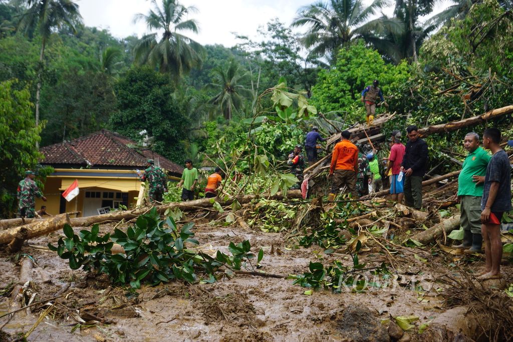 https://assetd.kompas.id/s18IJLf4qNhyIwvjdnYoItNoECw=/1024x683/filters:watermark(https://cdn-content.kompas.id/umum/kompas_main_logo.png,-16p,-13p,0)/https%3A%2F%2Fkompas.id%2Fwp-content%2Fuploads%2F2020%2F11%2Fc92e07b0-5866-4552-8538-e0136ff3d155_jpg.jpg