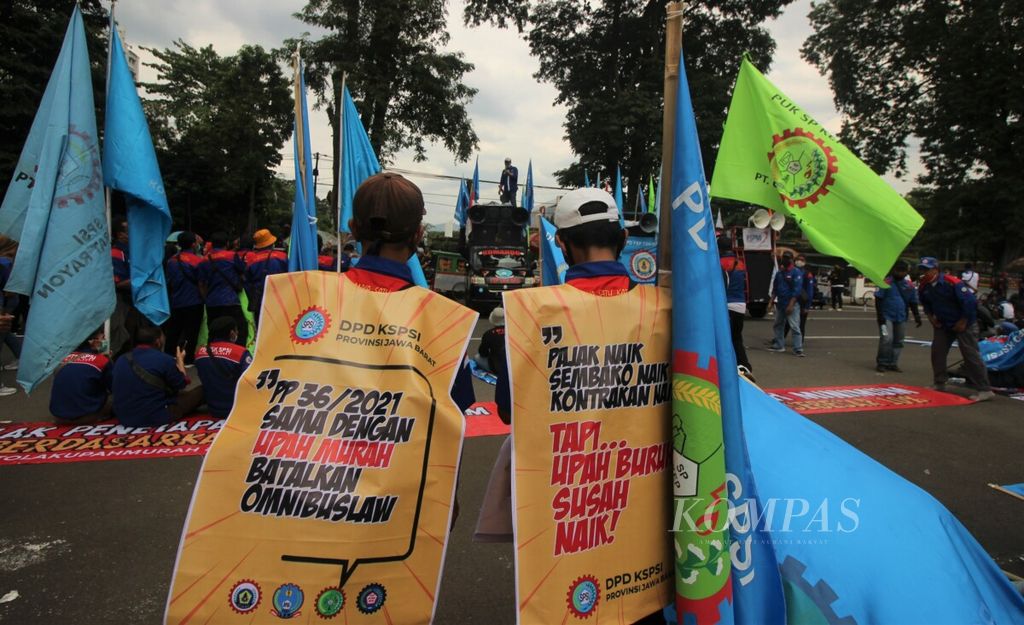 https://assetd.kompas.id/s4v3MMHCgjmpOpgunGY2TqP2geE=/1024x625/filters:watermark(https://cdn-content.kompas.id/umum/kompas_main_logo.png,-16p,-13p,0)/https%3A%2F%2Fkompas.id%2Fwp-content%2Fuploads%2F2021%2F11%2F20211125TAM-10_1637827669.jpg