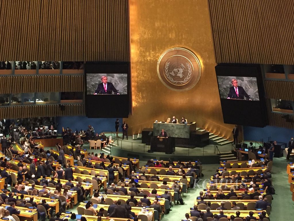 Sekretaris Jenderal PBB Antonio Guterres saat berpidato dalam pembukaan Sidang Ke-77 Majelis Umum PBB di  New York, Amerika Serikat, Selasa (20/9/2022). 