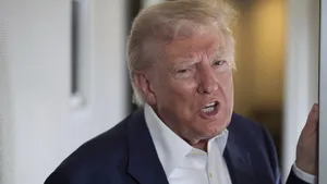 Gaya Donald Trump Tidak untuk Ditiru