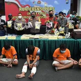Pertalian Menjerumuskan Kecanduan Narkoba dan Kriminalitas
