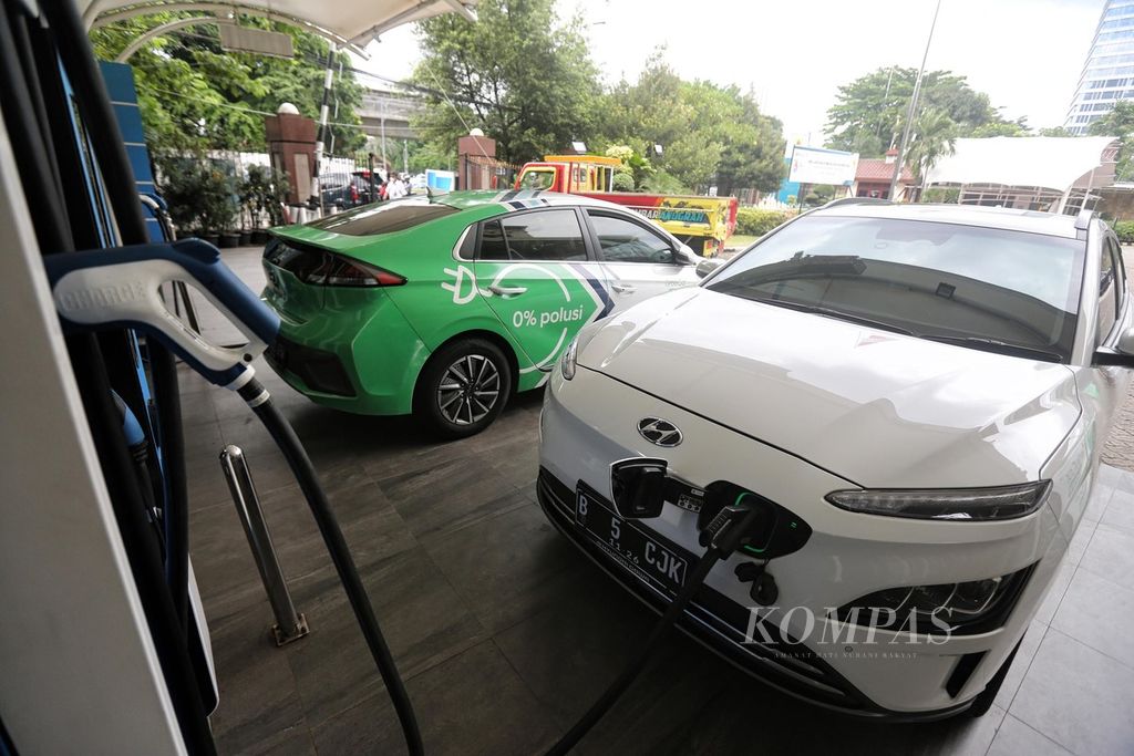 https://assetd.kompas.id/tXy8o43n7R-HVJOaIRXAf43Ybb4=/1024x683/filters:watermark(https://cdn-content.kompas.id/umum/kompas_main_logo.png,-16p,-13p,0)/https%3A%2F%2Fkompas.id%2Fwp-content%2Fuploads%2F2021%2F11%2F9e77ce14-eb26-45c5-aef4-8b7737c6557c_jpg.jpg