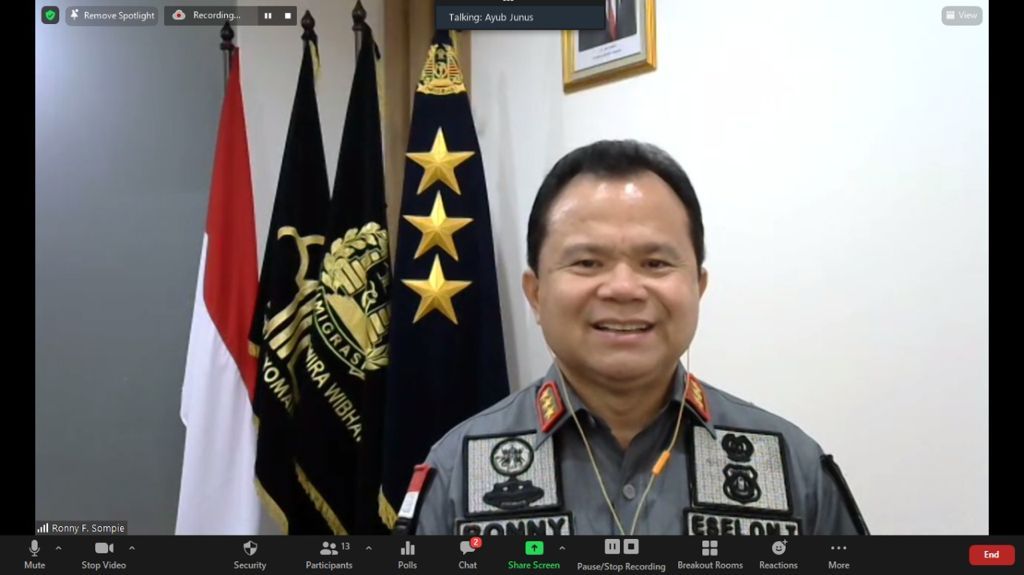 https://assetd.kompas.id/tdZLa6FRrrR2eAYz1Iet7RWDvqM=/1024x575/https%3A%2F%2Fkompas.id%2Fwp-content%2Fuploads%2F2021%2F08%2FRonny-Sompie-2_1630080603.jpeg