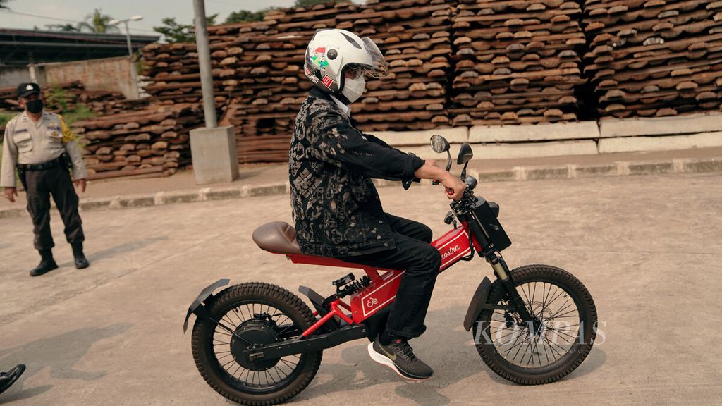 https://assetd.kompas.id/toZdPPJ8WOjzKVXIgj40GqJYjXI=/1024x576/filters:watermark(https://cdn-content.kompas.id/umum/kompas_main_logo.png,-16p,-13p,0)/https%3A%2F%2Fkompas.id%2Fwp-content%2Fuploads%2F2021%2F04%2Fffaca070-a500-488c-9f82-b11f9b29816a_jpg.jpg