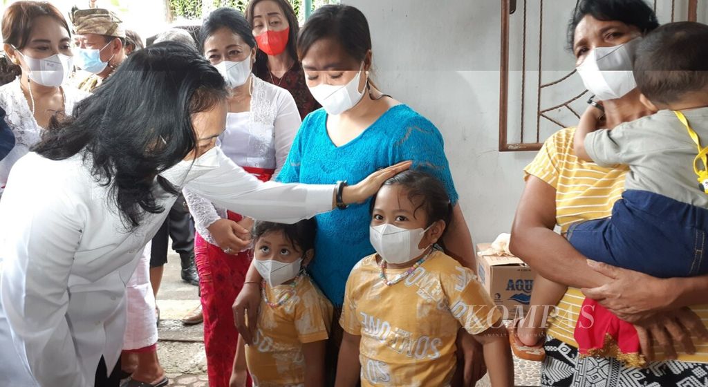 https://assetd.kompas.id/tvIY3AMNOpRbA_dZIIJ9m1iHZCw=/1024x560/filters:watermark(https://cdn-content.kompas.id/umum/kompas_main_logo.png,-16p,-13p,0)/https%3A%2F%2Fkompas.id%2Fwp-content%2Fuploads%2F2021%2F09%2F20210911coke-program-anak-dan-perempuan-kementerian-pppa_1631355478.jpg