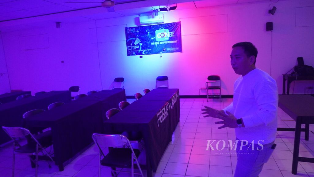 https://assetd.kompas.id/uGZ94gMORo7q2BenFRPw7cKzgEI=/1024x579/filters:watermark(https://cdn-content.kompas.id/umum/kompas_main_logo.png,-16p,-13p,0)/https%3A%2F%2Fkompas.id%2Fwp-content%2Fuploads%2F2022%2F01%2FDSC06586_1641196568.jpg