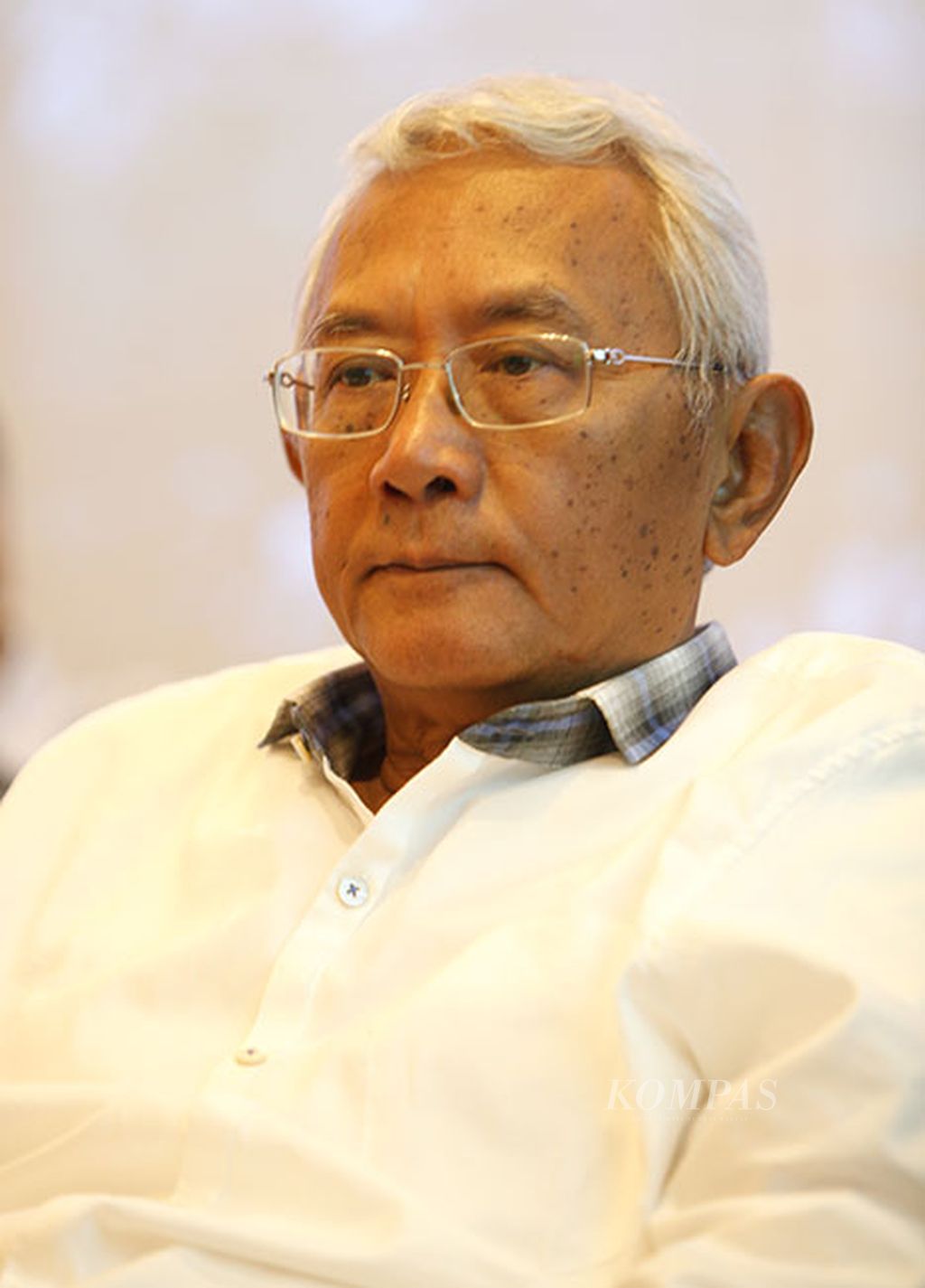 https://assetd.kompas.id/uz0pTfMUoU47W_PxnPIS0cxeTdU=/1024x1425/filters:watermark(https://cdn-content.kompas.id/umum/kompas_main_logo.png,-16p,-13p,0)/https%3A%2F%2Fkompas.id%2Fwp-content%2Fuploads%2F2019%2F06%2F20131203UKI10.jpg