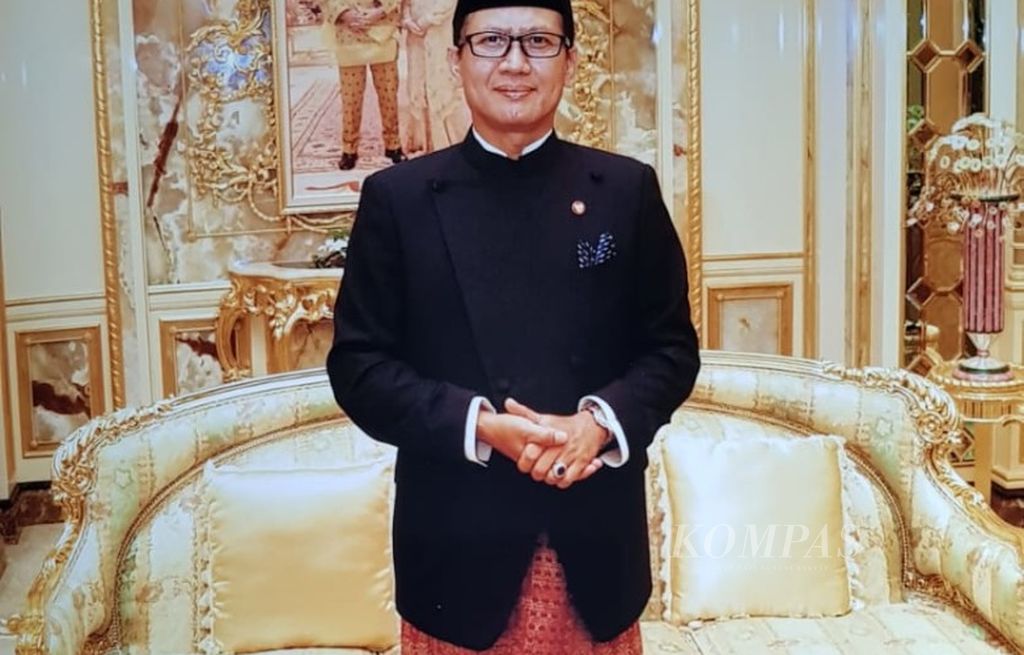 https://assetd.kompas.id/vEikiUlVBc9-ZSxMQtXH76t-onI=/1024x655/filters:watermark(https://cdn-content.kompas.id/umum/kompas_main_logo.png,-16p,-13p,0)/https%3A%2F%2Fkompas.id%2Fwp-content%2Fuploads%2F2018%2F07%2Fcoy.jpg