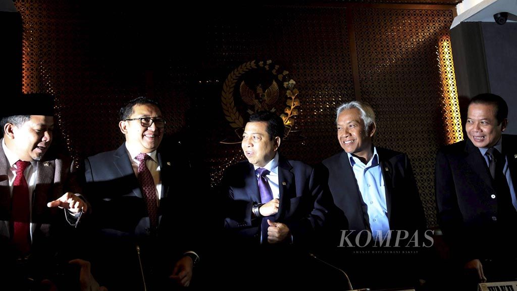https://assetd.kompas.id/vGdZnmRU_kisWNyuYxAU76K6YBQ=/1024x576/filters:watermark(https://cdn-content.kompas.id/umum/kompas_main_logo.png,-16p,-13p,0)/http%3A%2F%2Fkompas.id%2Fwp-content%2Fuploads%2F2017%2F07%2F20170718H1_ENGLISH-SETYO-NOVANTO_A_web.jpg