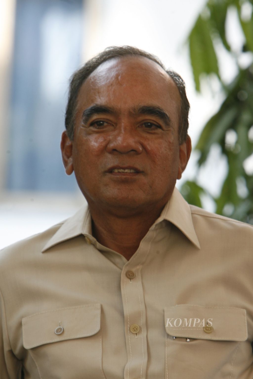 https://assetd.kompas.id/vJvSju_o1TXyQFViq9vVWSCL3zw=/1024x1530/filters:watermark(https://cdn-content.kompas.id/umum/kompas_main_logo.png,-16p,-13p,0)/https%3A%2F%2Fkompas.id%2Fwp-content%2Fuploads%2F2018%2F11%2F20070604aica.jpg