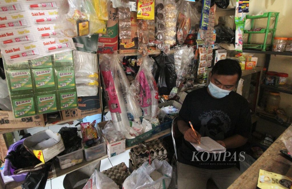 https://assetd.kompas.id/w84v14evlXpnYsn47P0_LTOSi7g=/1024x665/filters:watermark(https://cdn-content.kompas.id/umum/kompas_main_logo.png,-16p,-13p,0)/https%3A%2F%2Fkompas.id%2Fwp-content%2Fuploads%2F2021%2F05%2F20210511TAM-02_1620742188.jpg