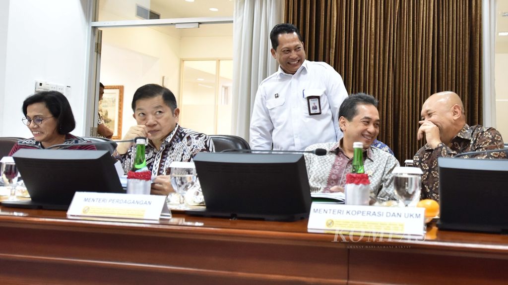 https://assetd.kompas.id/wZ1lAgNQMrgrrBP4-0jz3m1CTh0=/1024x576/filters:watermark(https://cdn-content.kompas.id/umum/kompas_main_logo.png,-16p,-13p,0)/https%3A%2F%2Fkompas.id%2Fwp-content%2Fuploads%2F2019%2F12%2F8c7f63e0-7033-4830-87a2-0c131906924d_jpg.jpg