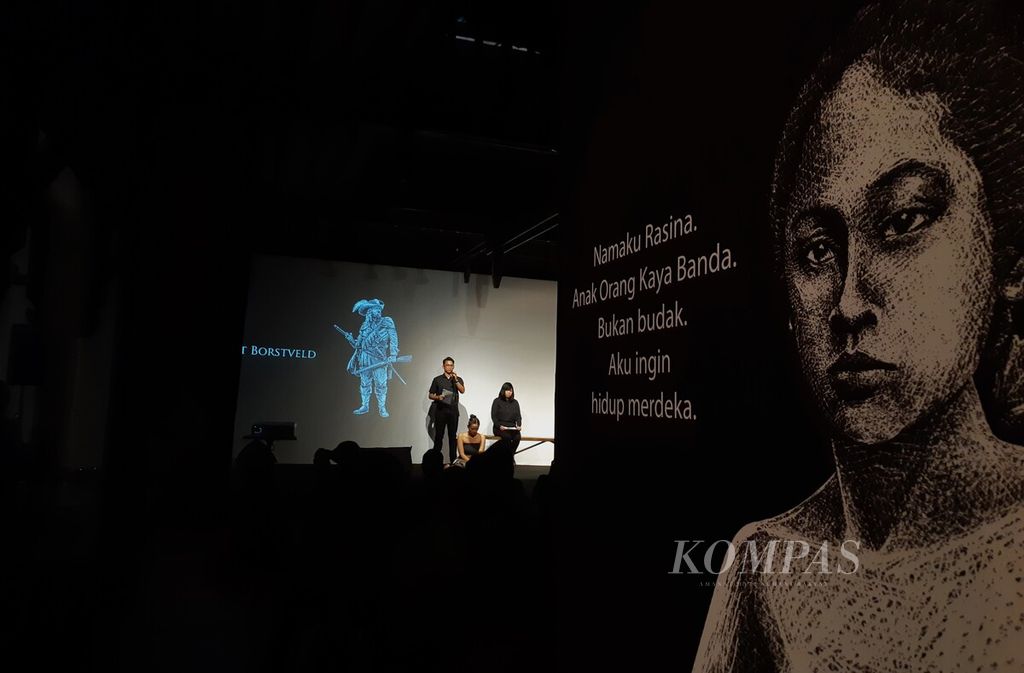 Suasana peluncuran novel berjudul "Rasina" karya Iksaka Banu di Bentara Budaya Jakarta, Jumat (10/3/2023) sore. Buku setebal 579 halaman itu diterbitkan oleh Kepustakaan Populer Gramedia (KPG).