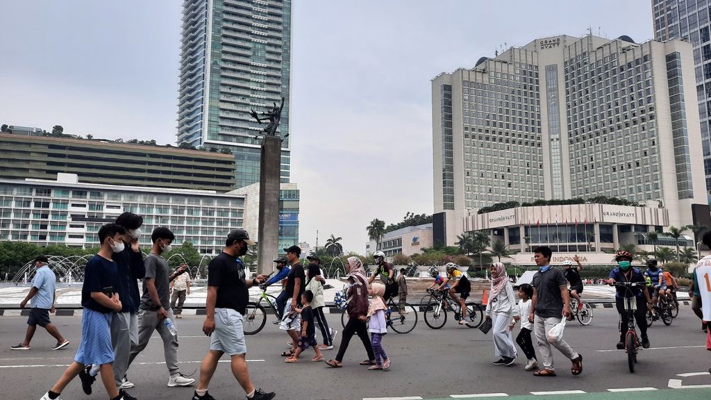 Masyarakat antusias mengikuti kegiatan hari bebas kendaraan bermotor (HBKB) pada Minggu (22/5/2022).