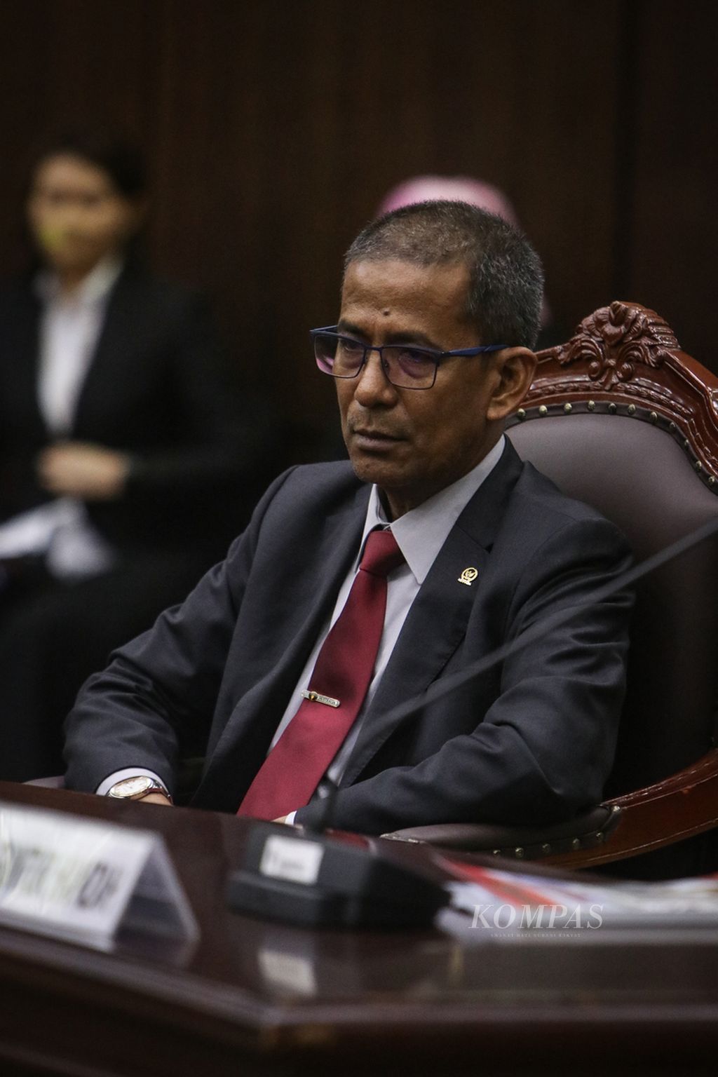 Wakil Ketua Mahkamah Konstitusi terpilih Saldi Isra mengikuti rapat pleno pemilihan ketua dan wakil ketua Mahkamah Konstitusi periode 2023-2028 di Gedung Mahkamah Konstitusi, Jakarta, Rabu (15/3/2023). Anwar Usman dan Saldi Isra terpilih masing-masing sebagai Ketua dan Wakil Ketua Mahkamah Konstitusi periode 2023-2028. Keduanya dipilih melalui proses pemungutan suara setelah tidak tercapai mufakat pada tahap musyawarah yang dilaksanakan secara tertutup. 