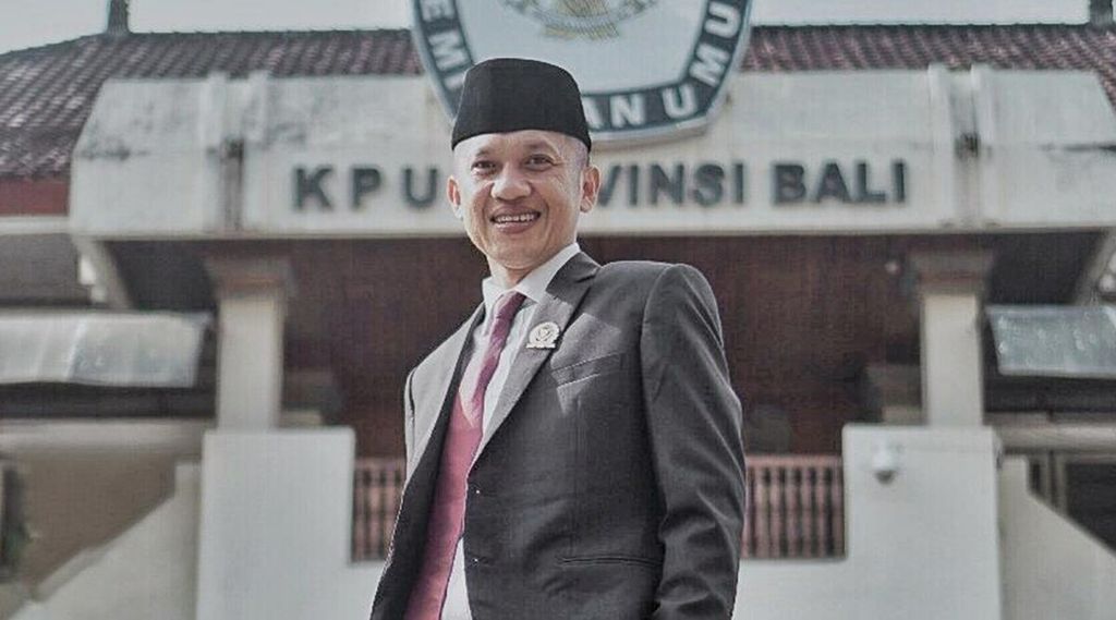 https://assetd.kompas.id/xJb_rX2DBc3Wp8eiU9OKQuWTFLs=/1024x569/https%3A%2F%2Fkompas.id%2Fwp-content%2Fuploads%2F2021%2F01%2F20210120coka-kpu-tunggu-pengumuman-mk_1611120829.jpg