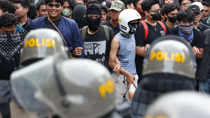 Teluku untuk artikel Tujuh Orang di Semarang Terluka Saat Demo Tolak RUU TNI, Pelaku Diduga Polisi

