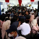Nasib Generasi X Terimpit di Tengah Persaingan Kerja Lintas Generasi dan Ancaman PHK