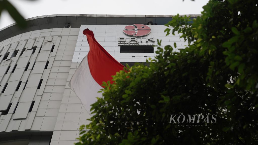 Gedung Badan Riset dan Inovasi Nasional (BRIN) di Jakarta, Jumat (25/11/2022).