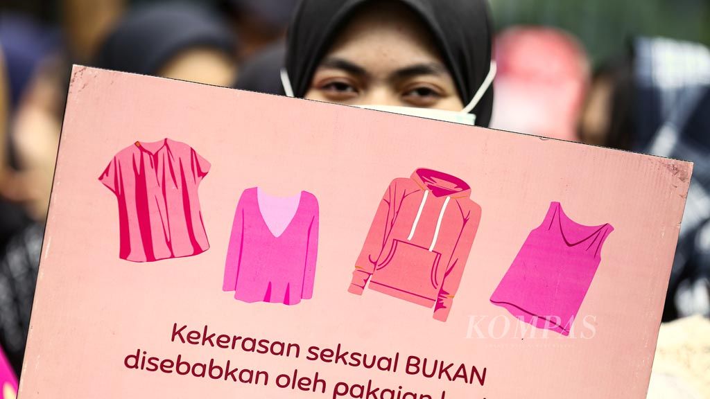 https://assetd.kompas.id/yZA1Zh0Pijn_xc-HfWhifuAiSaw=/1024x576/filters:watermark(https://cdn-content.kompas.id/umum/kompas_main_logo.png,-16p,-13p,0)/https%3A%2F%2Fkompas.id%2Fwp-content%2Fuploads%2F2020%2F03%2F20200308_ENGLISH-HARI-PEREMPUAN_C_web_1583679048.jpg