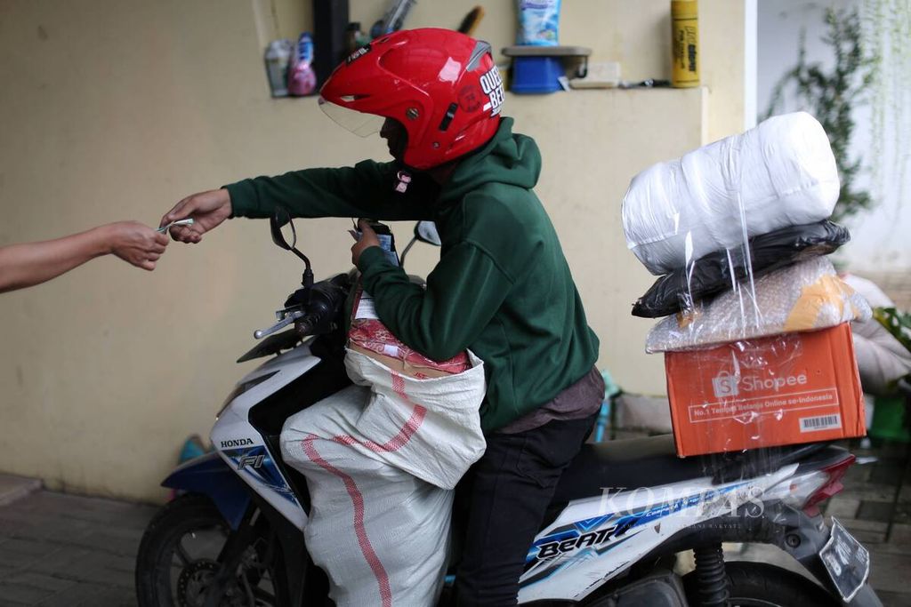 https://assetd.kompas.id/ye-WZNCJcb13jpHi0ecPhKk44AY=/1024x683/filters:watermark(https://cdn-content.kompas.id/umum/kompas_main_logo.png,-16p,-13p,0)/https%3A%2F%2Fkompas.id%2Fwp-content%2Fuploads%2F2020%2F05%2Ff22ec81d-982d-4aaf-a46c-64301c1ccedf_jpg.jpg