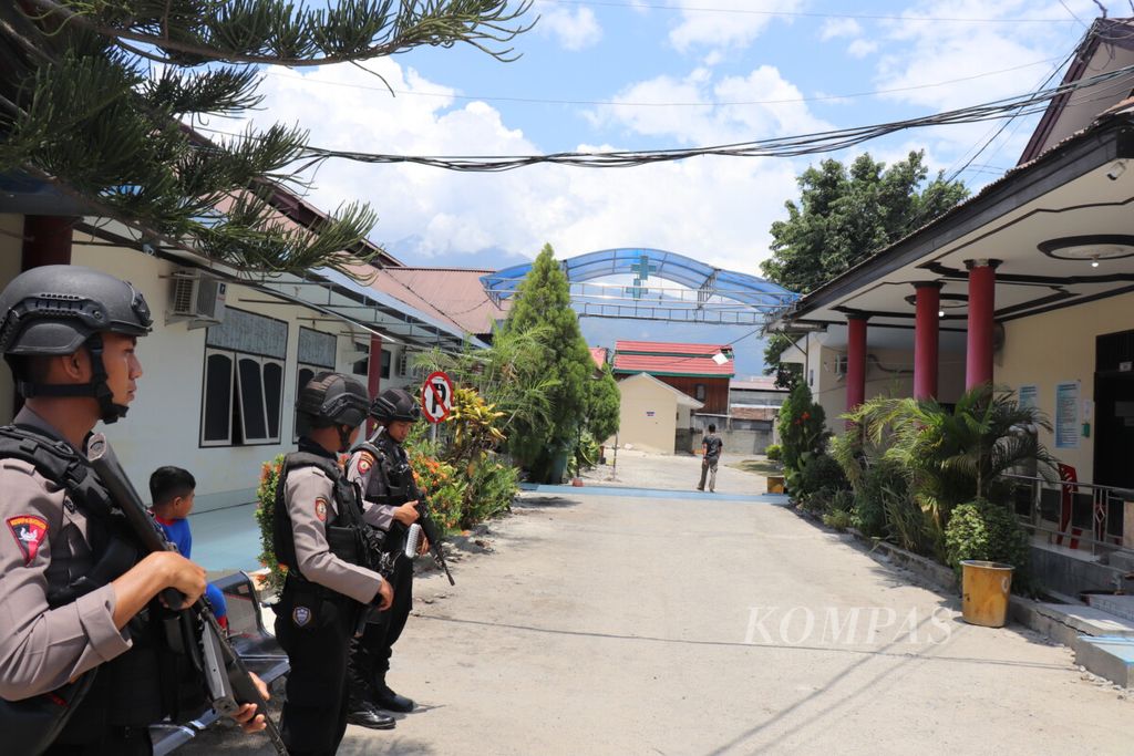 https://assetd.kompas.id/zHOS8Zf6_YfgC7wHlV2CseideNQ=/1024x683/filters:watermark(https://cdn-content.kompas.id/umum/kompas_main_logo.png,-16p,-13p,0)/https%3A%2F%2Fkompas.id%2Fwp-content%2Fuploads%2F2019%2F03%2FIMG_3045_1553313625.jpg