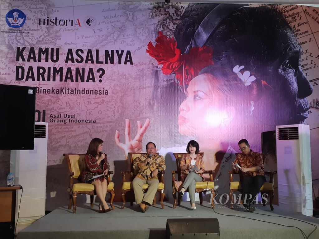 https://assetd.kompas.id/zZAcVxMEVJvqN4oeHxl-MiCbDjI=/1024x768/filters:watermark(https://cdn-content.kompas.id/umum/kompas_main_logo.png,-16p,-13p,0)/https%3A%2F%2Fkompas.id%2Fwp-content%2Fuploads%2F2019%2F11%2F20191105abk-foto-diskusi-jejak-manusia-nusantara_1572966473.jpg
